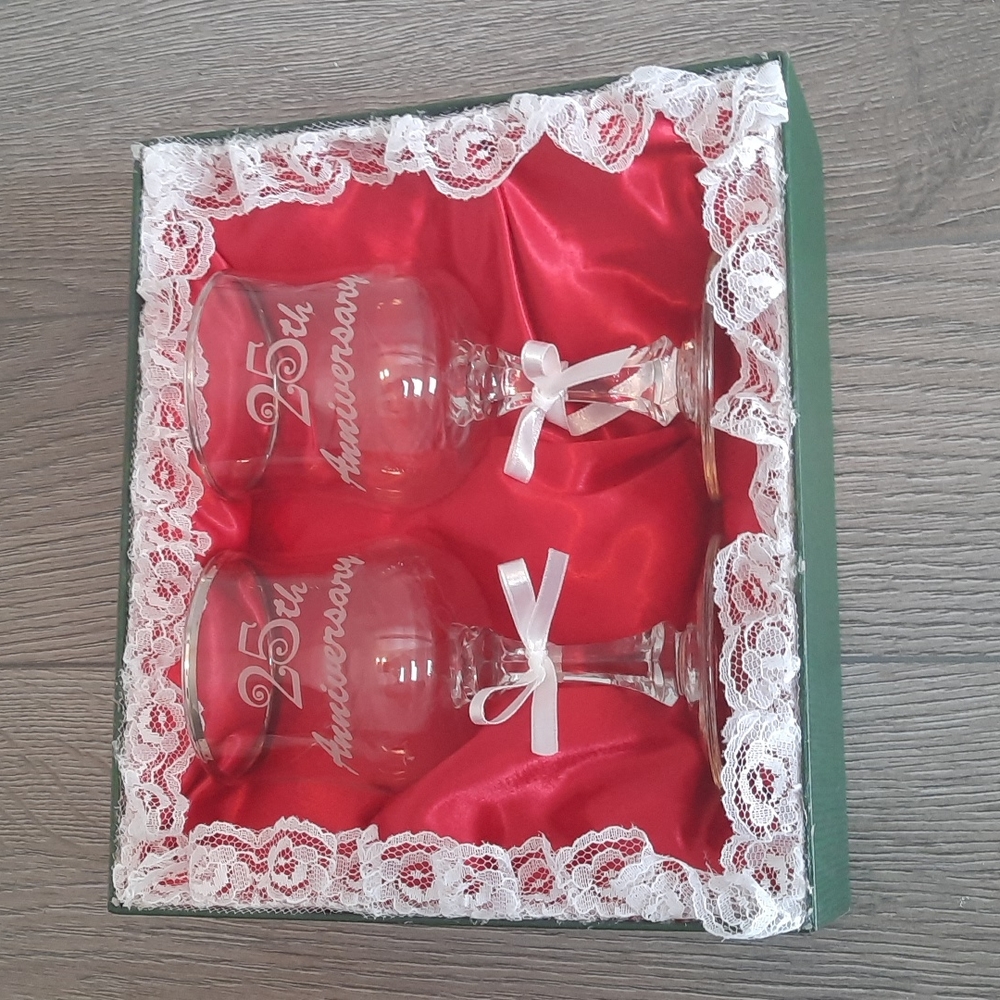 Heritage Irish Crystal 25th Anniversary 2  Glass Set